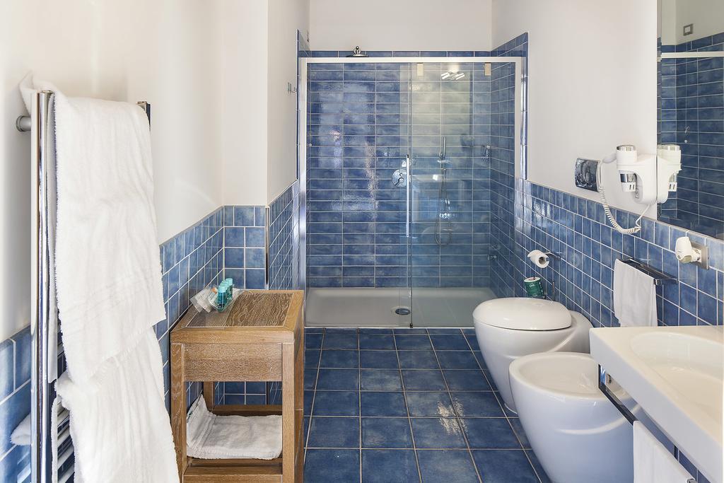 Luxury Double Room Frontal Sea View