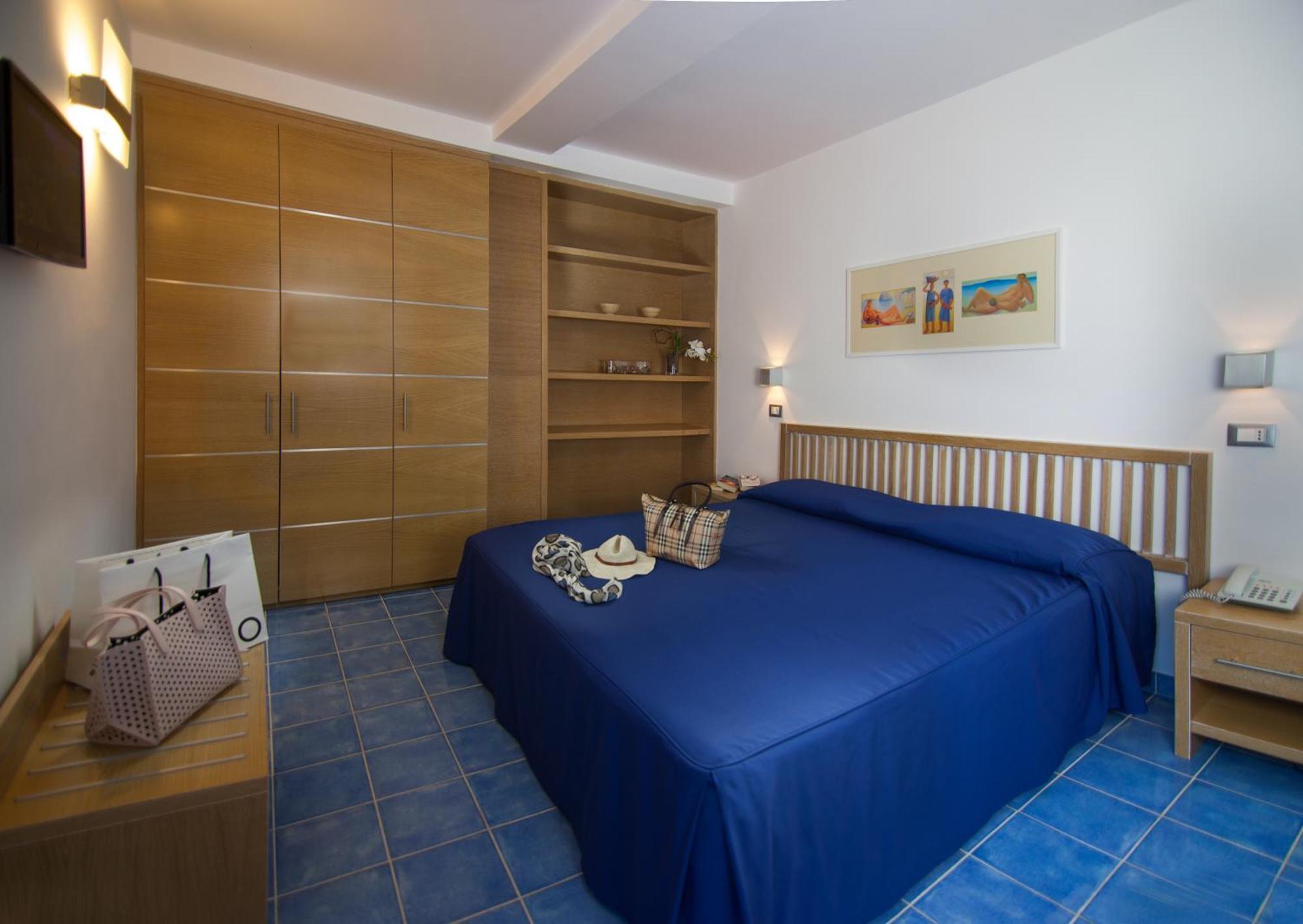 Luxury Double Room Frontal Sea View